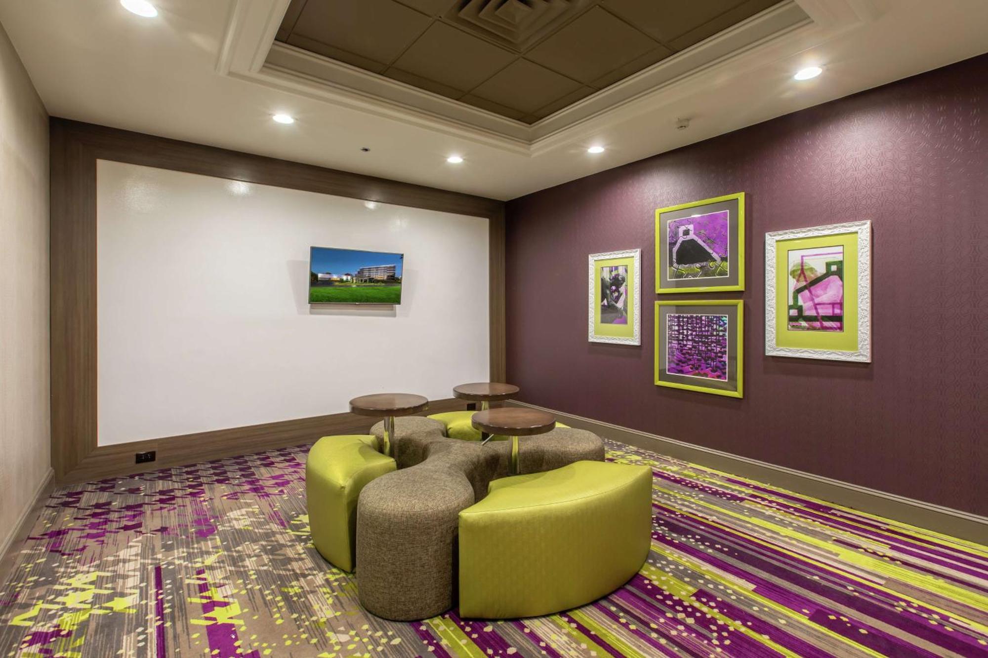 Doubletree By Hilton Winston Salem - University, Nc Dış mekan fotoğraf