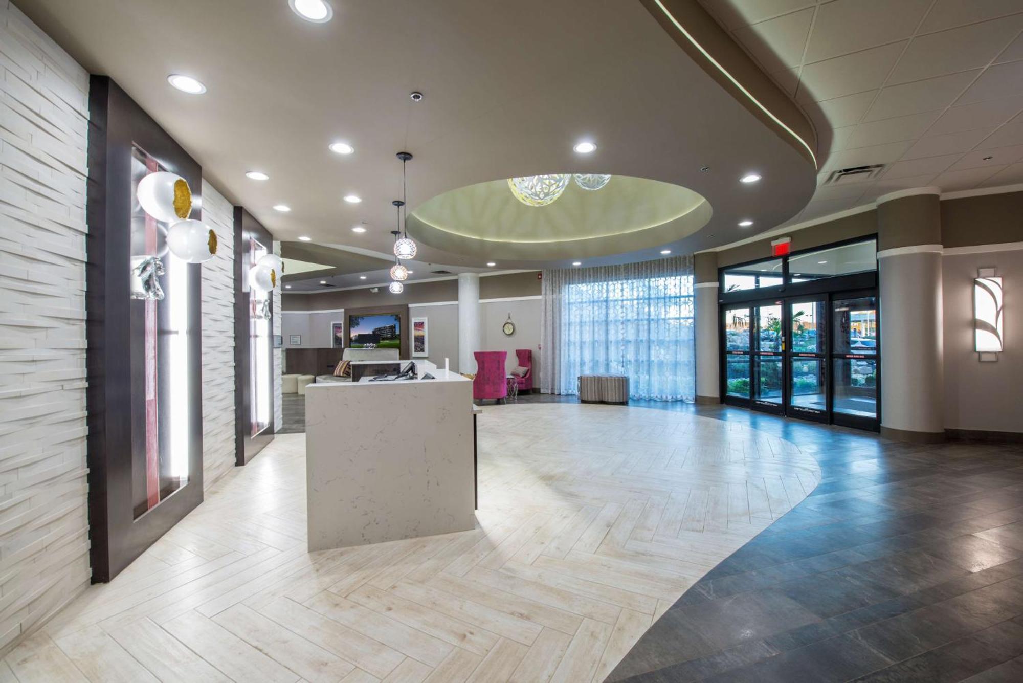 Doubletree By Hilton Winston Salem - University, Nc Dış mekan fotoğraf