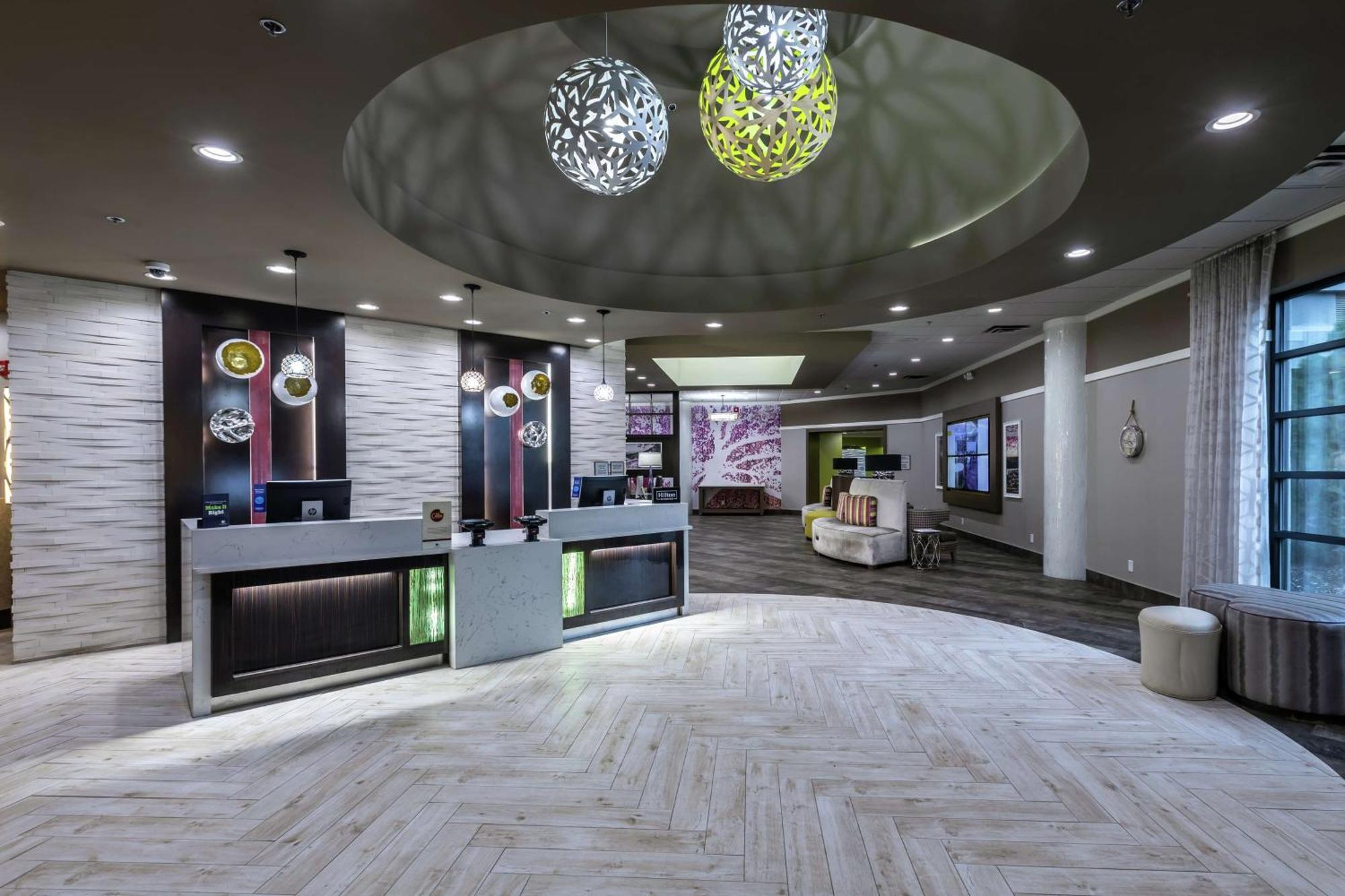 Doubletree By Hilton Winston Salem - University, Nc Dış mekan fotoğraf